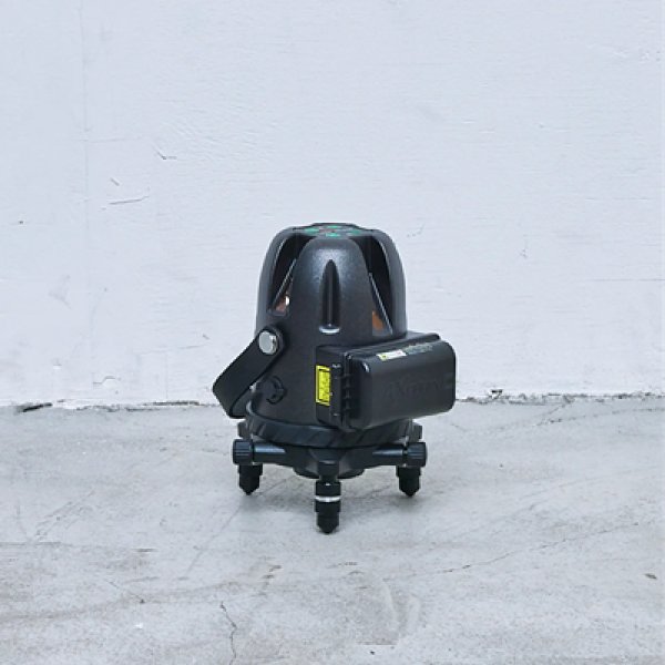 画像2: アックスブレーン　高輝度フラッシュグリーンレーザー墨出し器 (2)