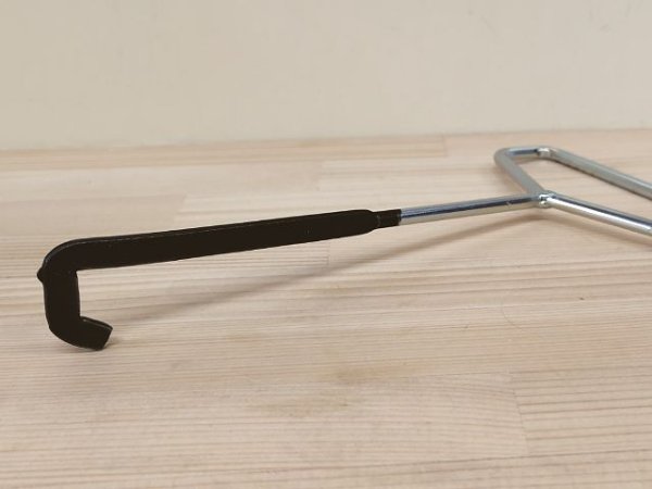 画像5: 片岡産業細目グレーチング用開閉ハンドル(滑り止め付) (5)