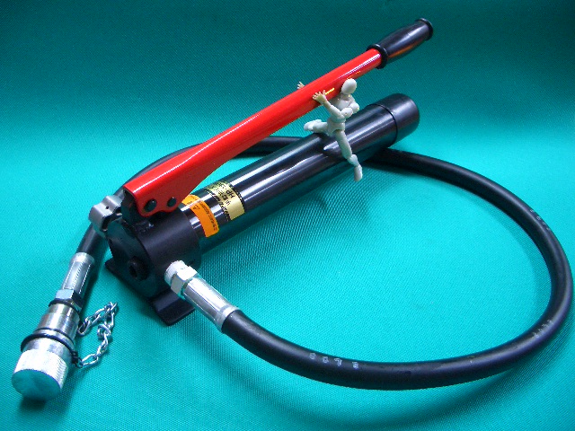 画像1: マクセルイズミHP-180N手動油圧式ポンプ